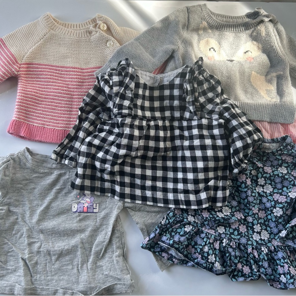 Huge Bundle of 17 GAP & More Baby Girl Clothes 3-6 Months for Fall and Winter - Picture 3 of 5